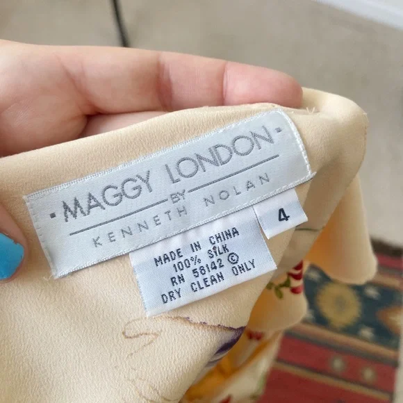 Vintage 90s Silk Floral Butter Yellow Maxi Dress Size 4 - Picture 4 of 5